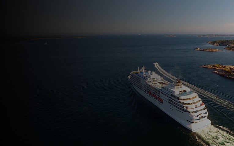 Seven Seas Navigator sailing at sea