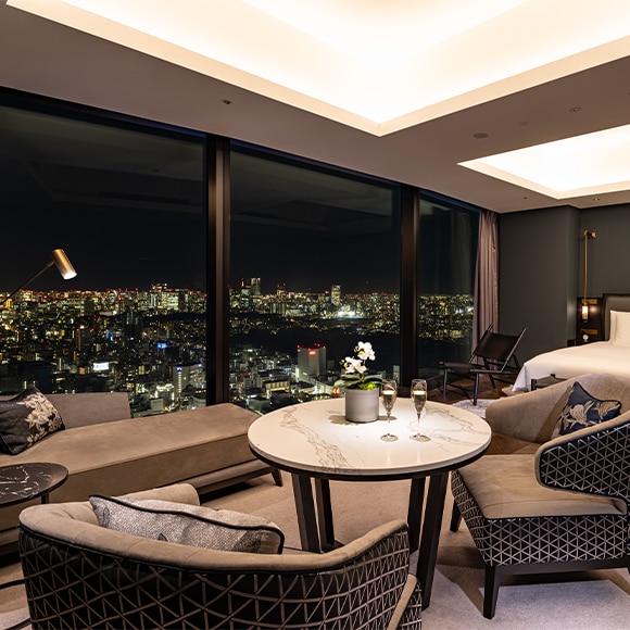 A SERENE SANCTUARY IN SHINJUKU